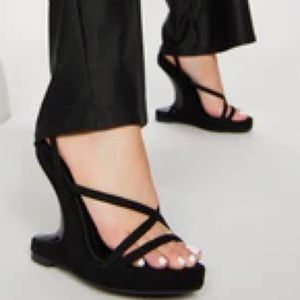 FN heels, run a size small!